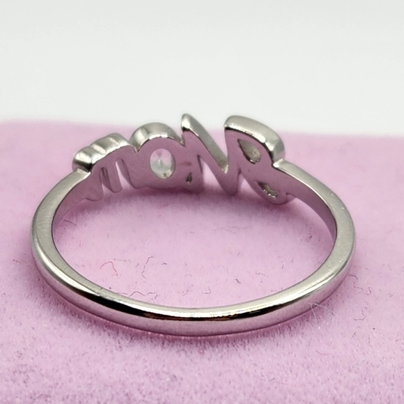 Minimalist MOM silver ring - Picture 3 of 4